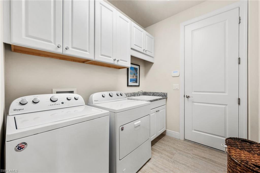 8949 Mustique Ln Property Photo 38