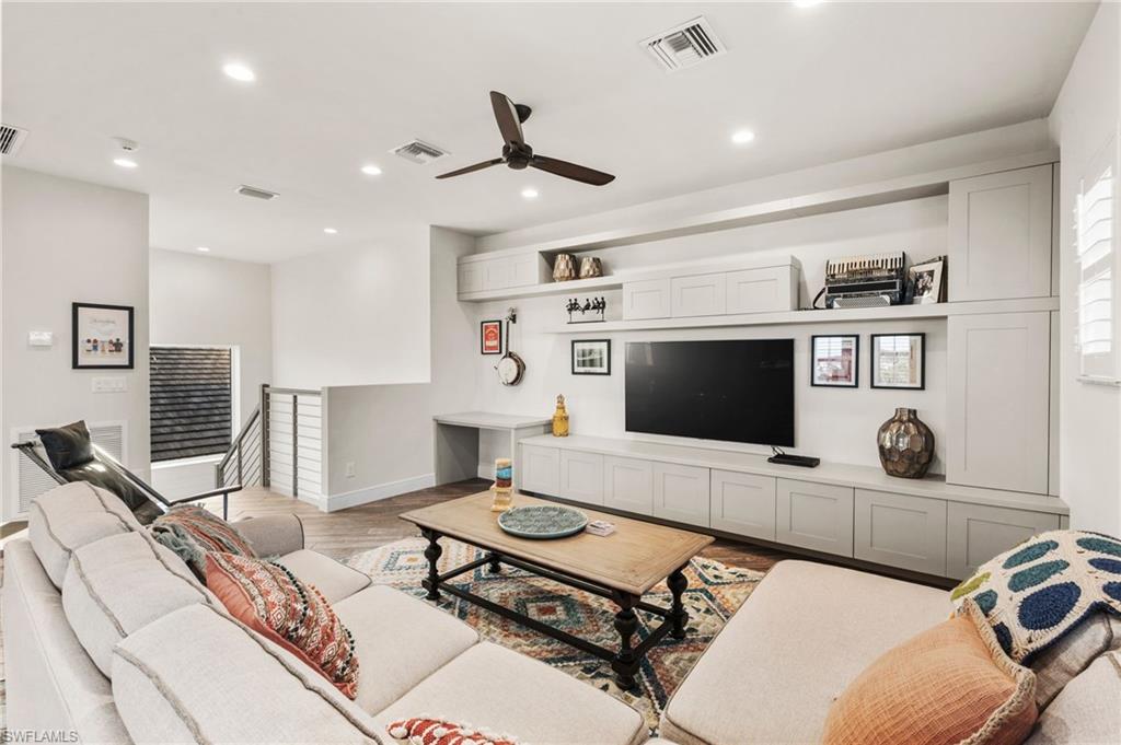 8949 Mustique Ln Property Photo 39