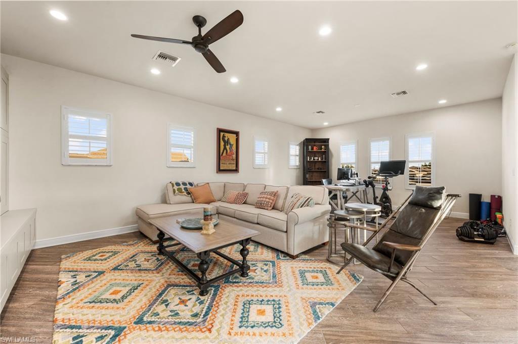 8949 Mustique Ln Property Photo 41