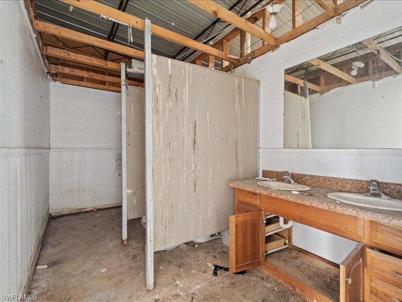 3379 State Road 29 S Property Photo 13