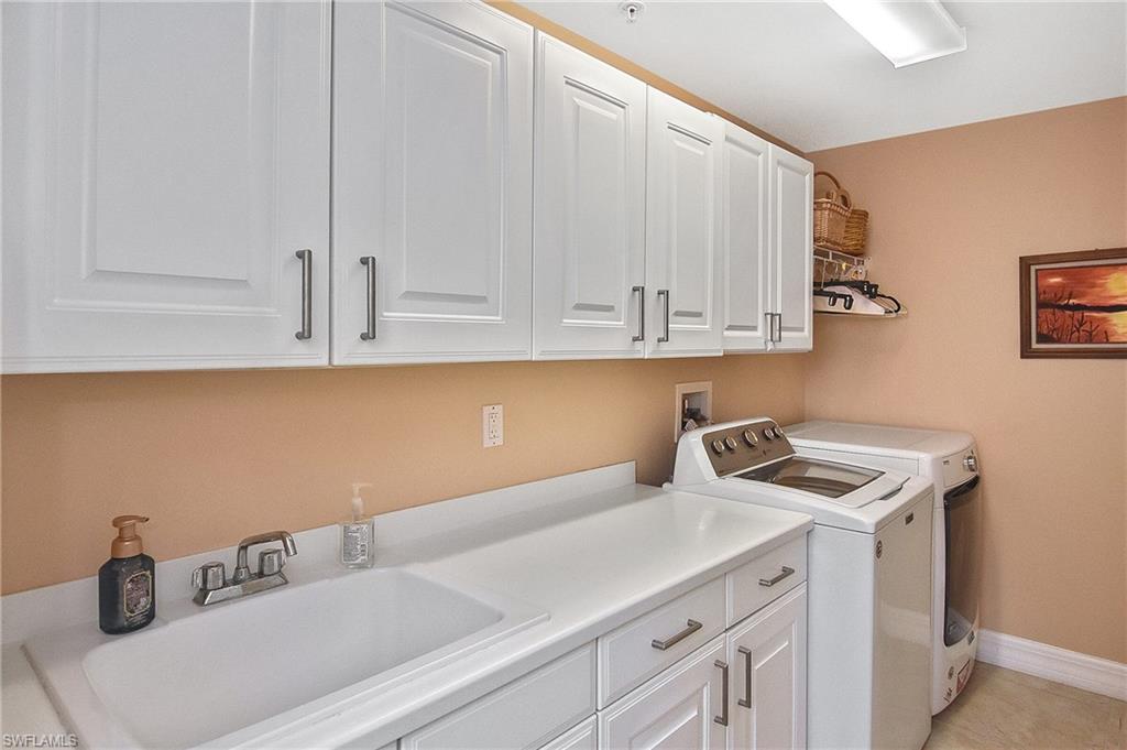 14380 Riva Del Lago Dr # 901 Property Photo 24