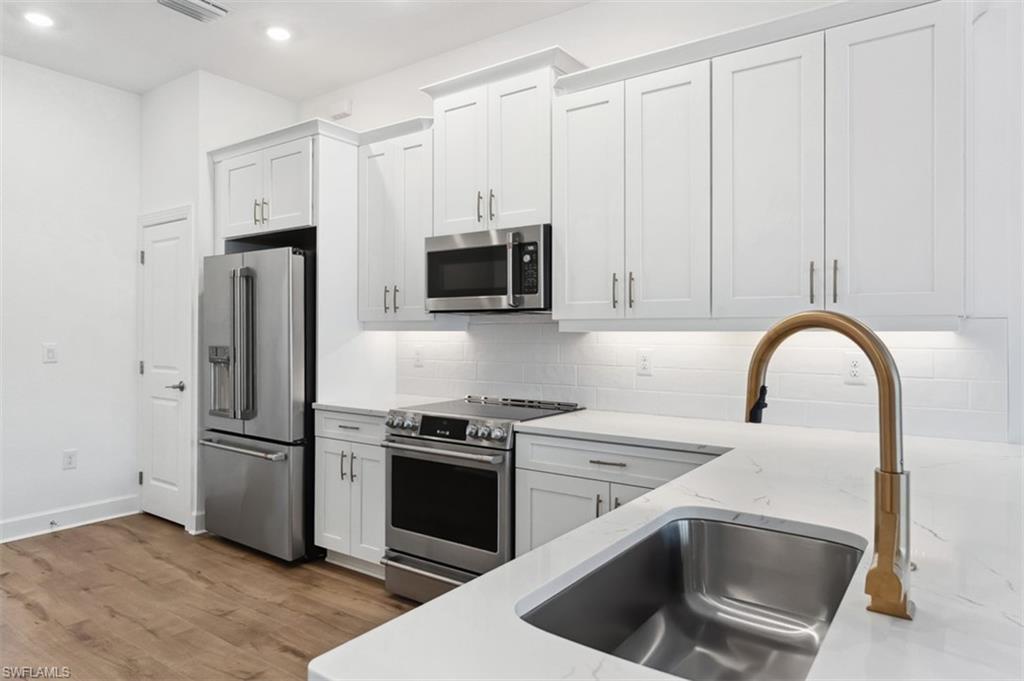 1625 Compass Pointe Ct # 105 Property Photo 12