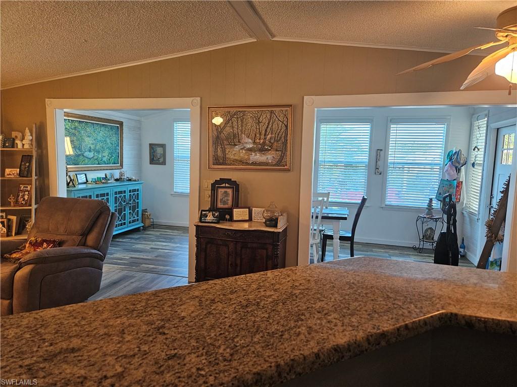 14 Peridot Ave Property Photo 34