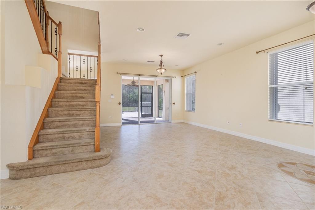 10188 Mimosa Silk Dr Property Photo 8