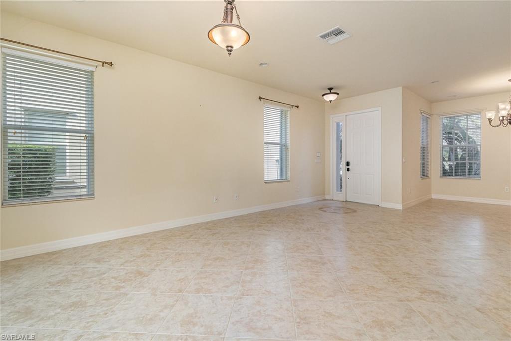 10188 Mimosa Silk Dr Property Photo 10