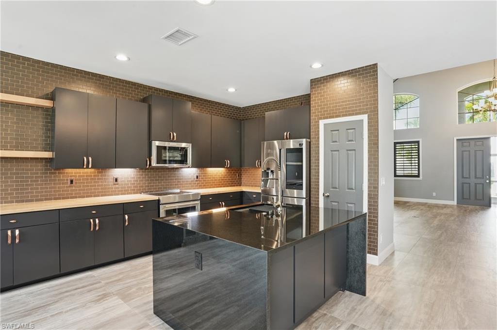 2508 Blackburn CIR