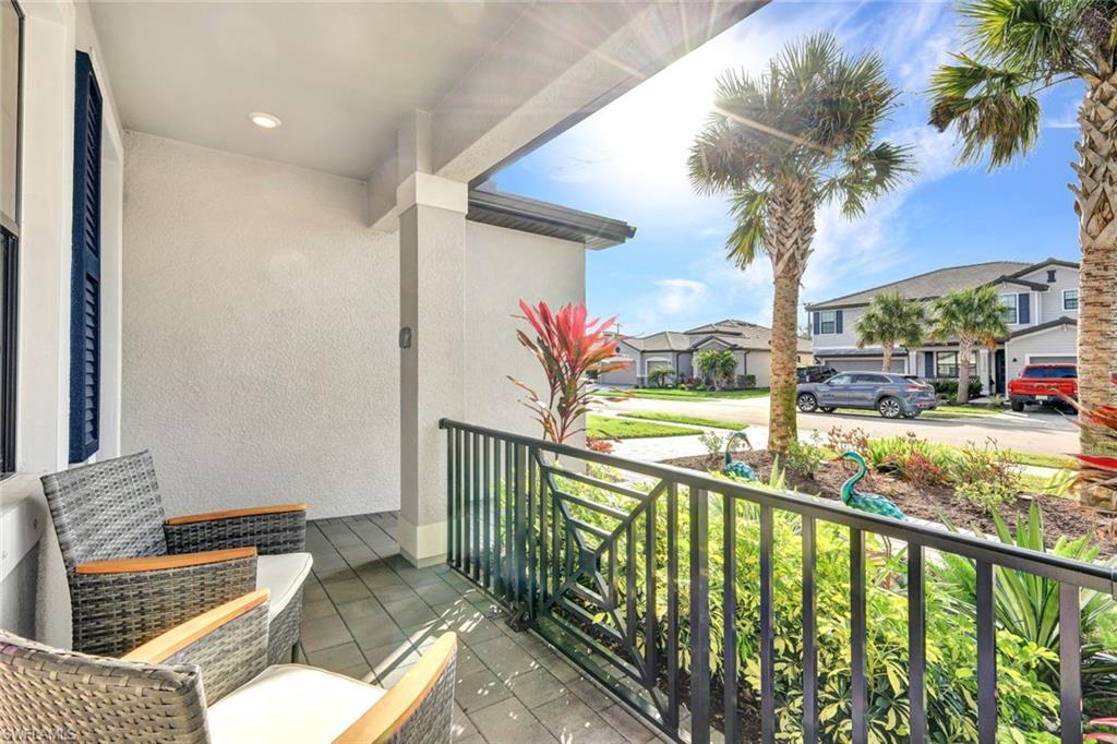 11371 Canopy Loop Property Photo 4