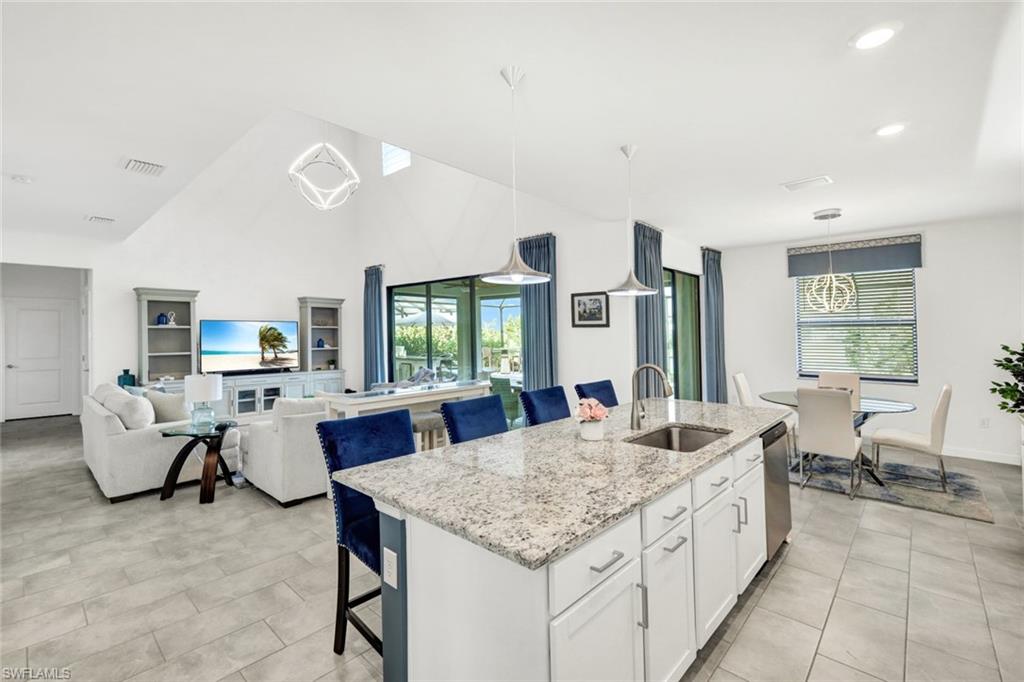 11371 Canopy Loop Property Photo 8