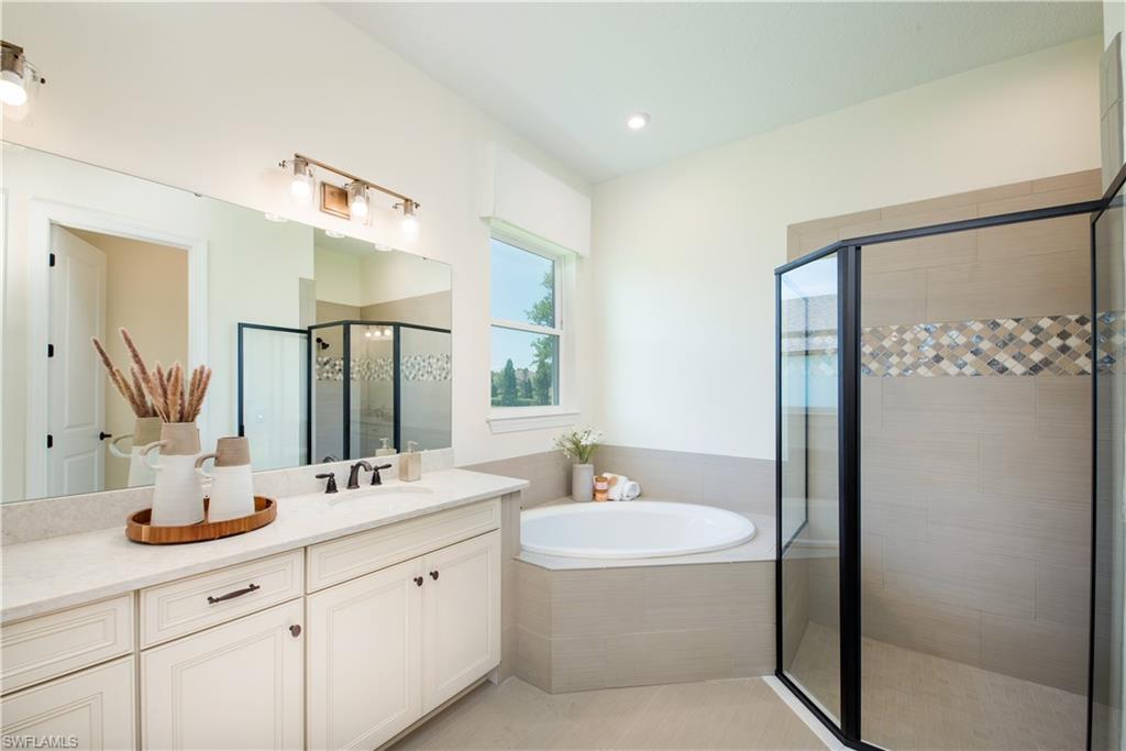 26908 Victoria Pl Property Photo 9