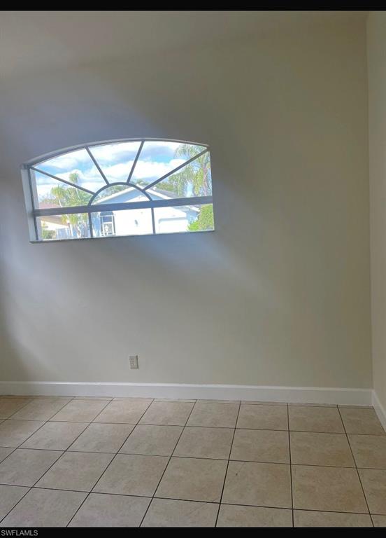 11247 La Coruna Ln S Property Photo 5