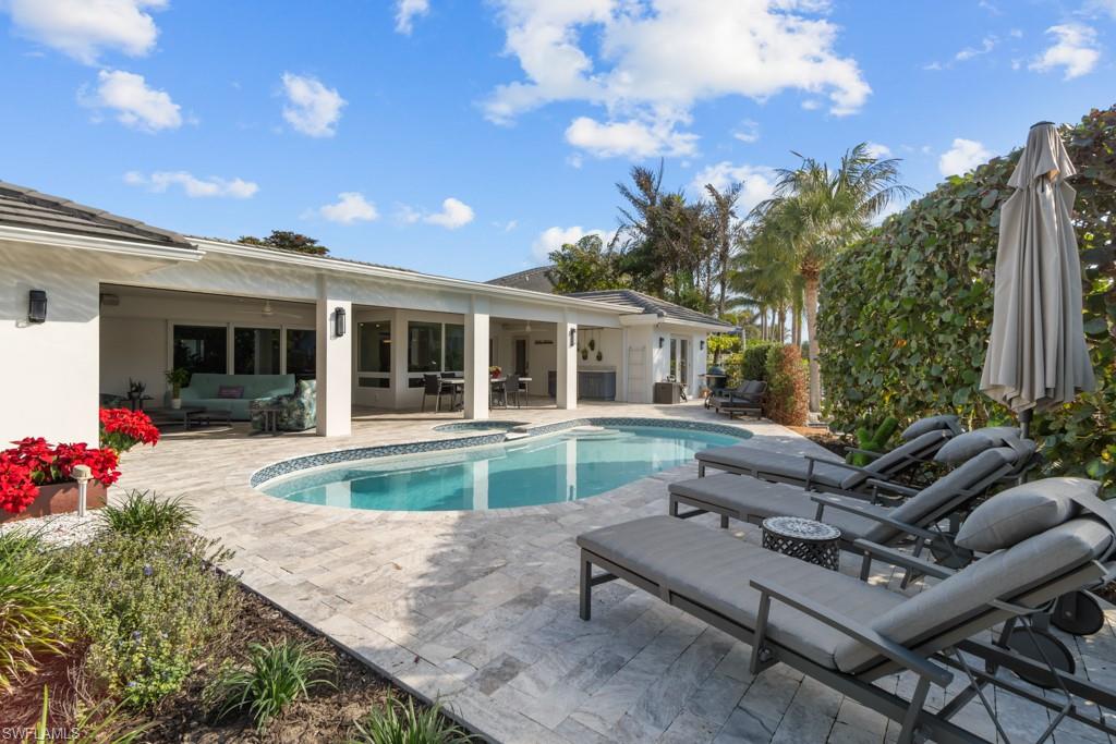 5215 Seashell Ave Property Photo
