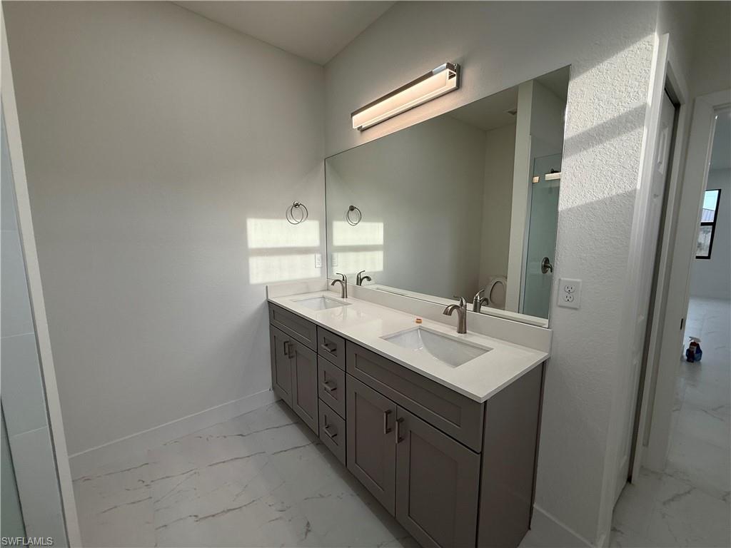 3217 65th St W Property Photo 17