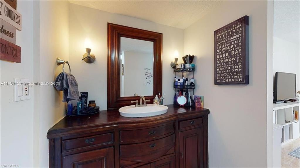3625 N Country Club Dr # 2604 Property Photo 29