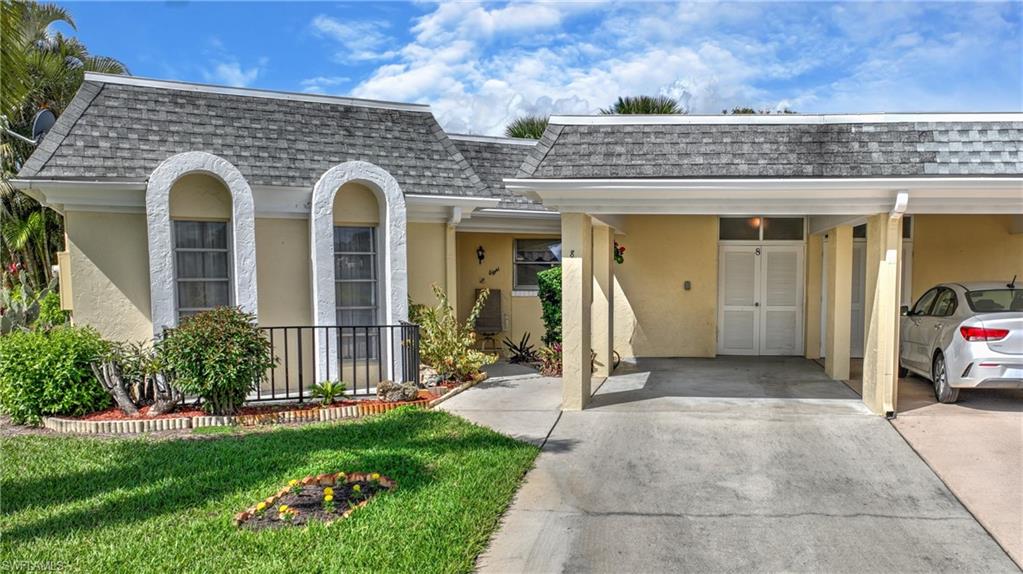 8 Park Lane CIR Property Photo 1