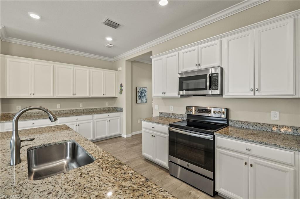 1606 Santiago Cir Property Photo 11