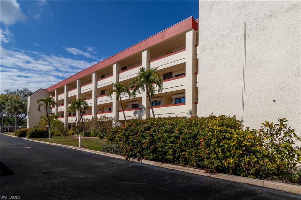 7402 Lake Breeze Dr # 301 Property Photo 16