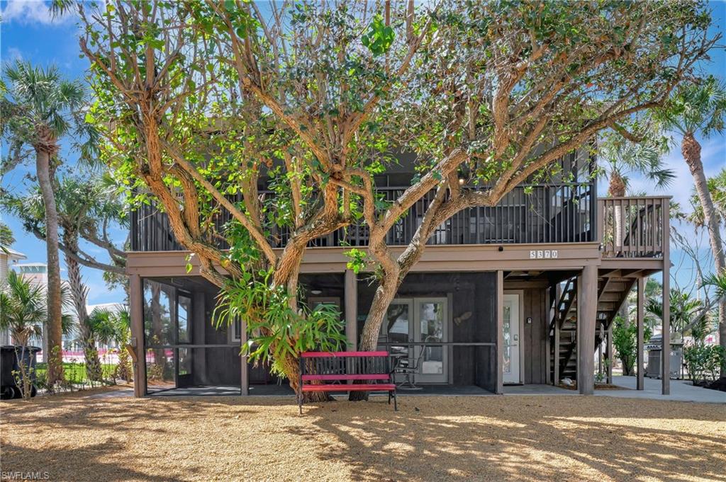5370/5372 Palmetto St Property Photo 2