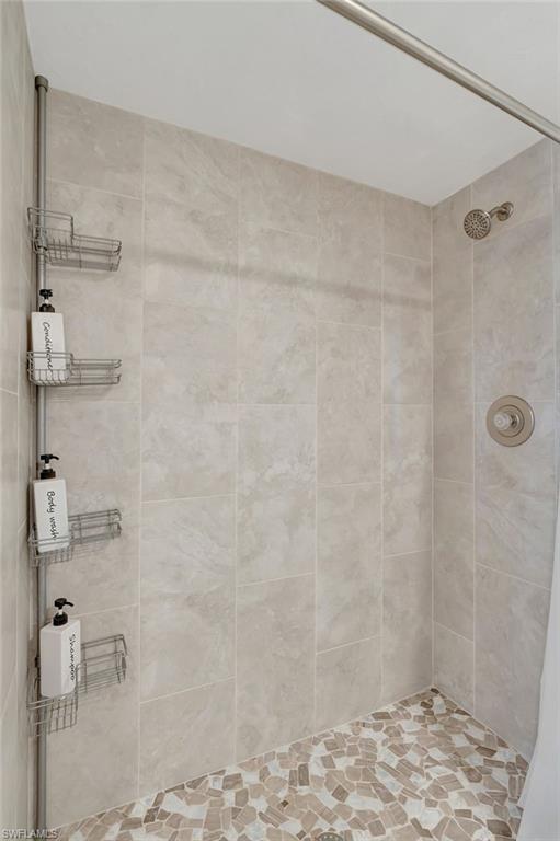 5370/5372 Palmetto St Property Photo 12