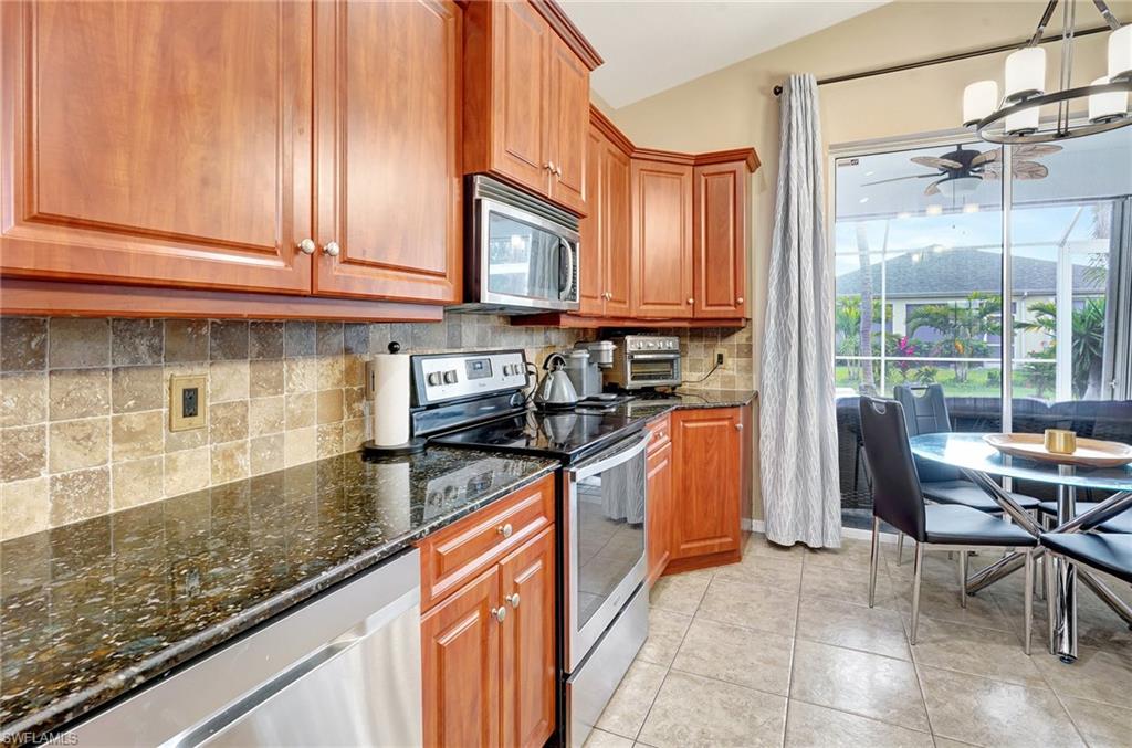 1741 Emerald Cove Cir Property Photo 18