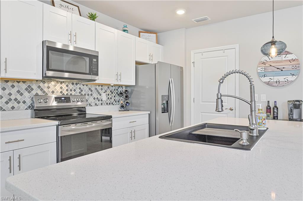 8908 Cascade Price Cir Property Photo 16