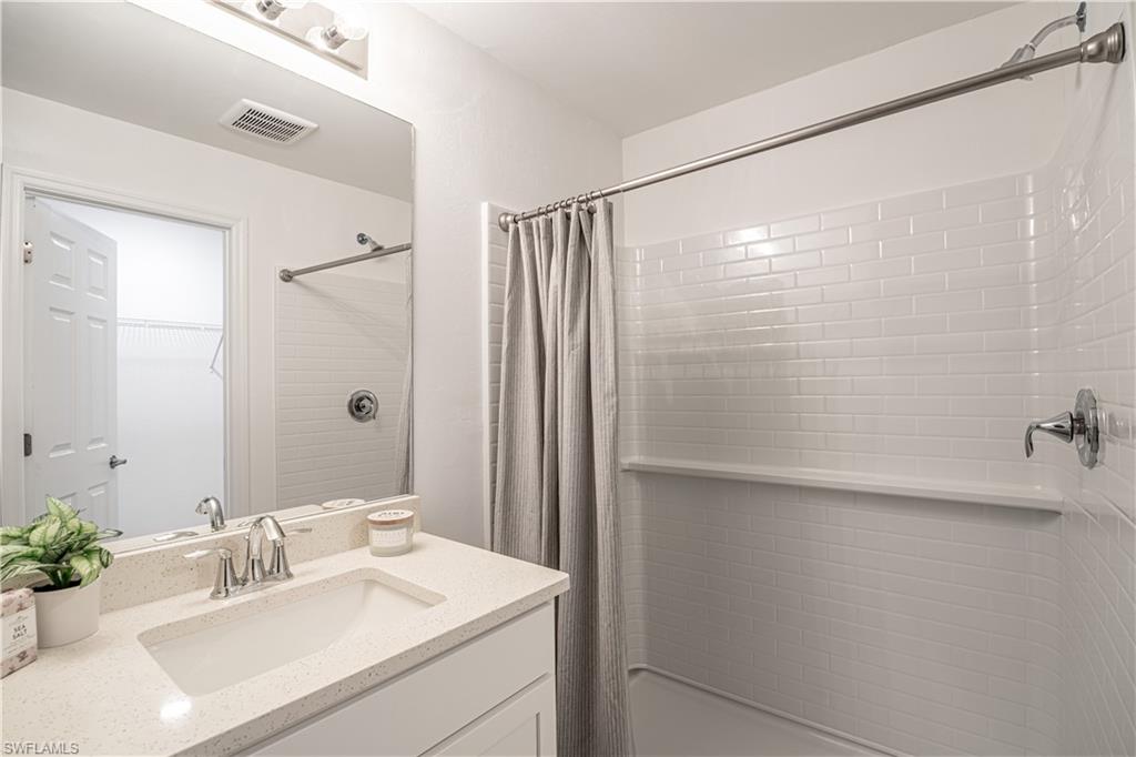 2137 Nw 21st Pl Property Photo 6