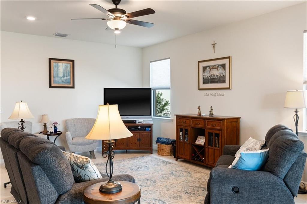 6244 Harmony Dr Property Photo 7