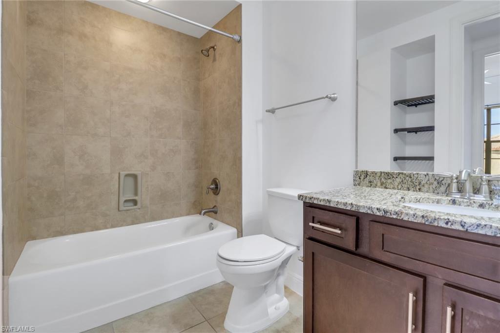 23191 Fashion Dr # 8210 Property Photo 20