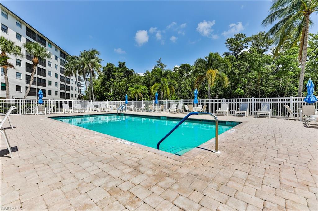 6897 Estero Blvd # 125 Property Photo 17