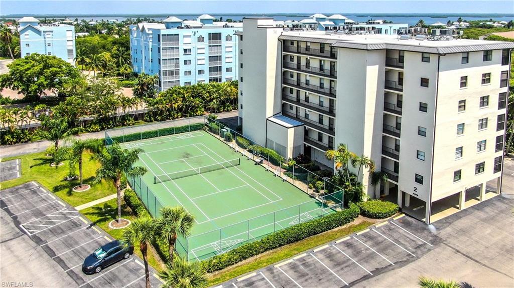 6897 Estero Blvd # 125 Property Photo 18