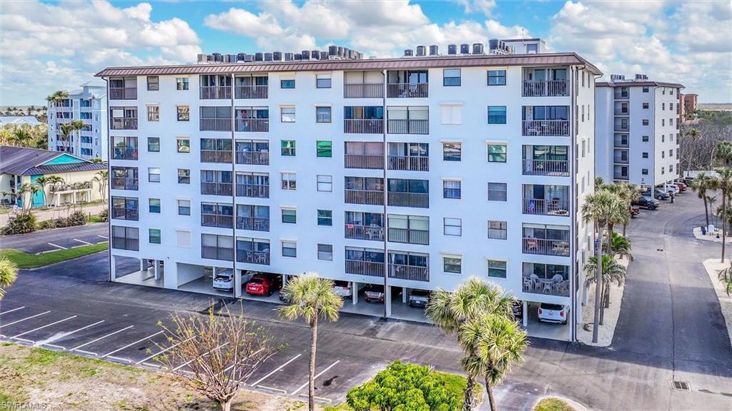 6897 Estero Blvd # 125 Property Photo 22