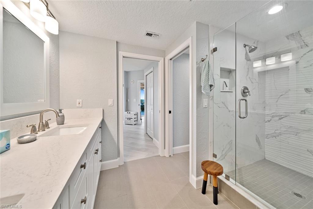 8751 Estero Blvd # 501 Property Photo 14