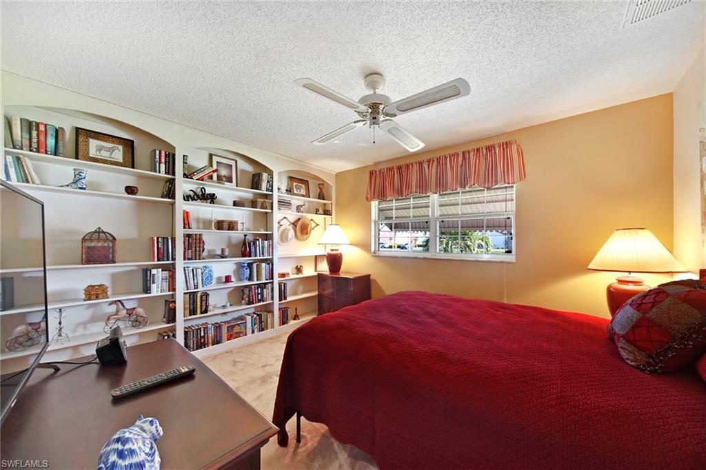 6942 Edgewater Cir Property Photo 23
