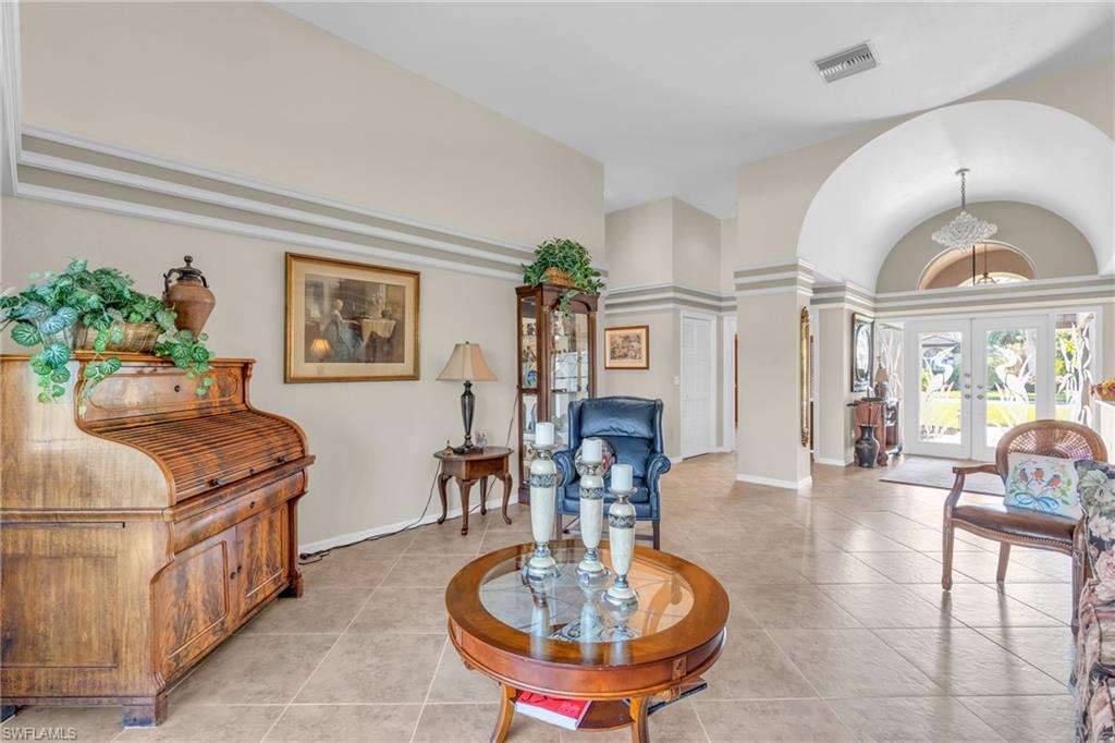 20265 Country Club Dr Property Photo 4