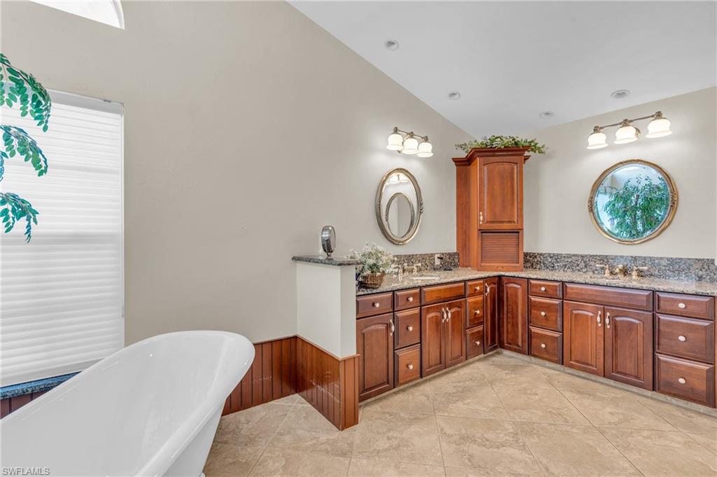 20265 Country Club Dr Property Photo 22