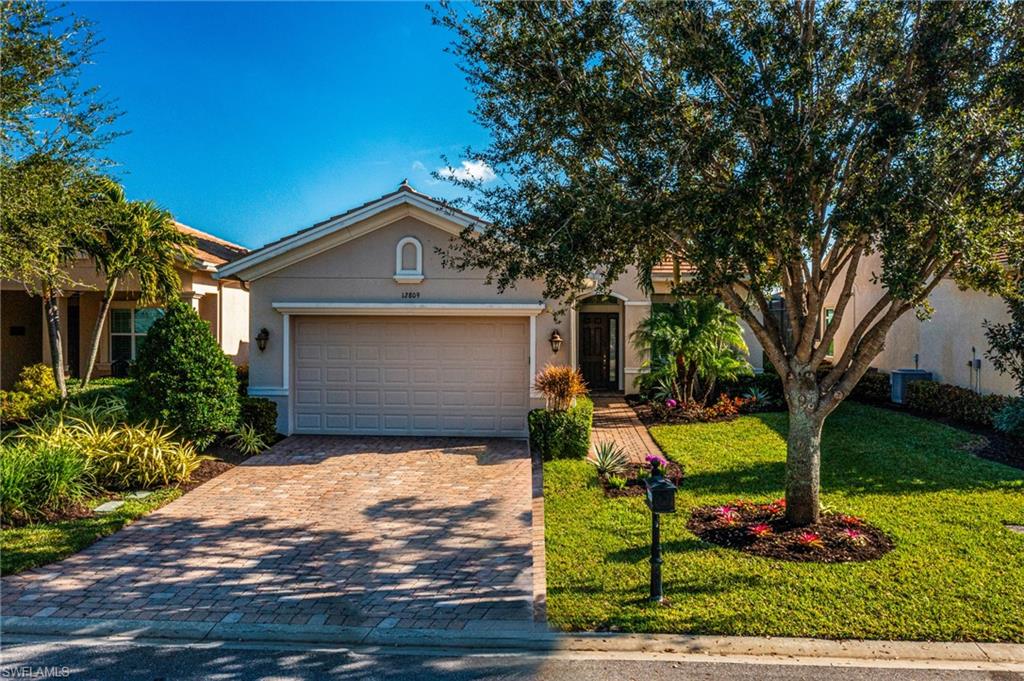 12809 Fairway Cove Ct Property Photo 1