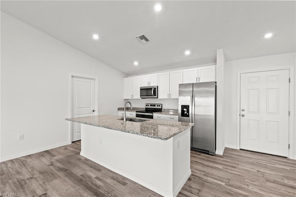 1129 Nw 9th St Property Photo 4