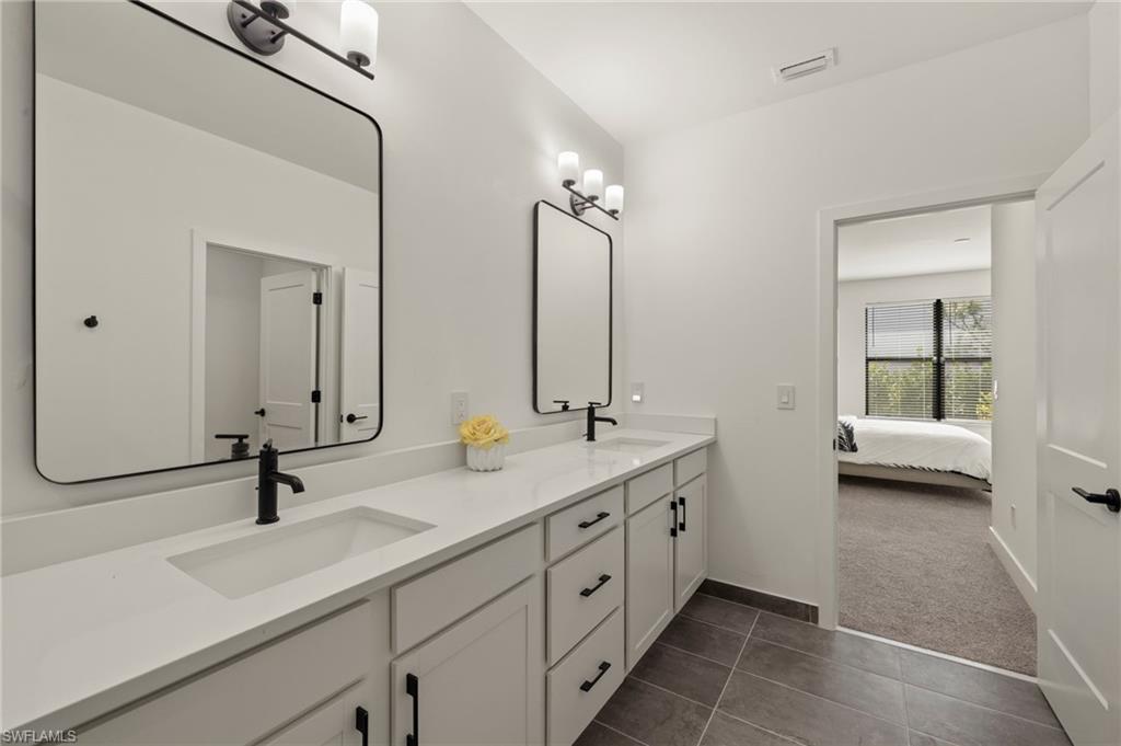 10926 Preachers Cove Ln Property Photo 12