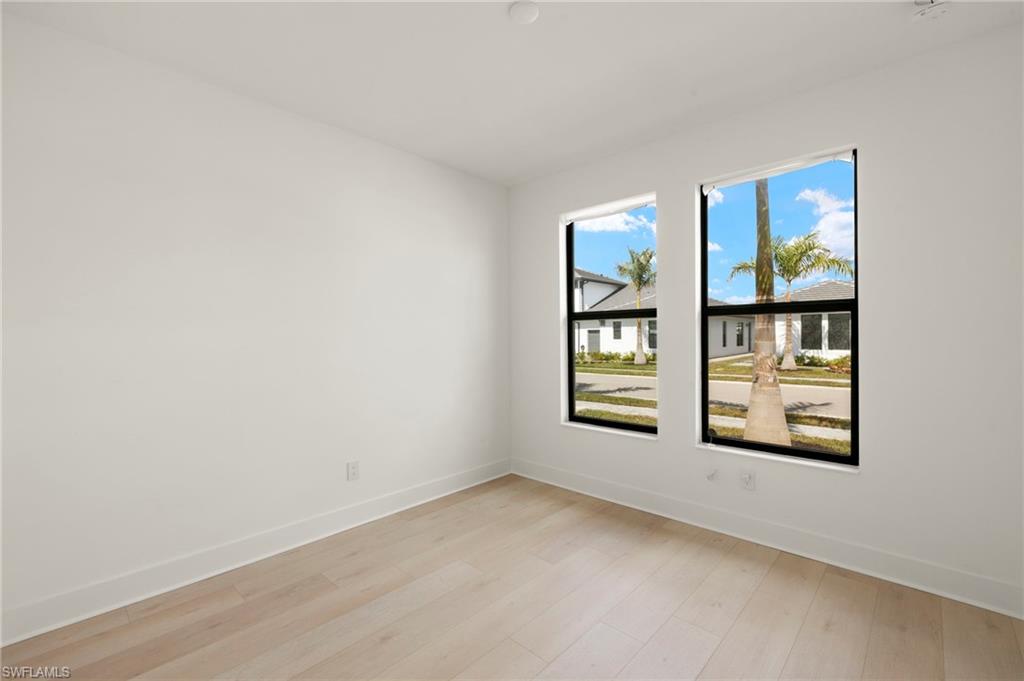 10926 Preachers Cove Ln Property Photo 13