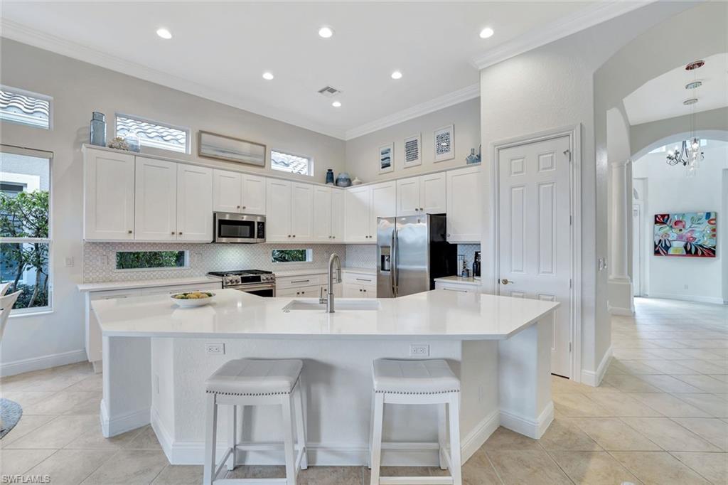 8988 Cherry Oaks Trl Property Photo 6