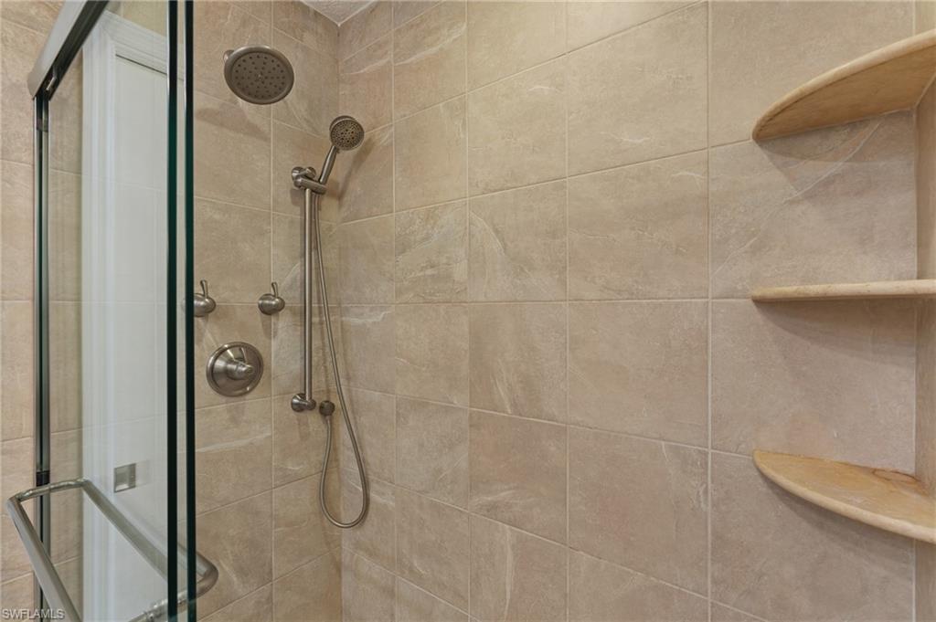 2284 Palm Tree Dr Property Photo 22