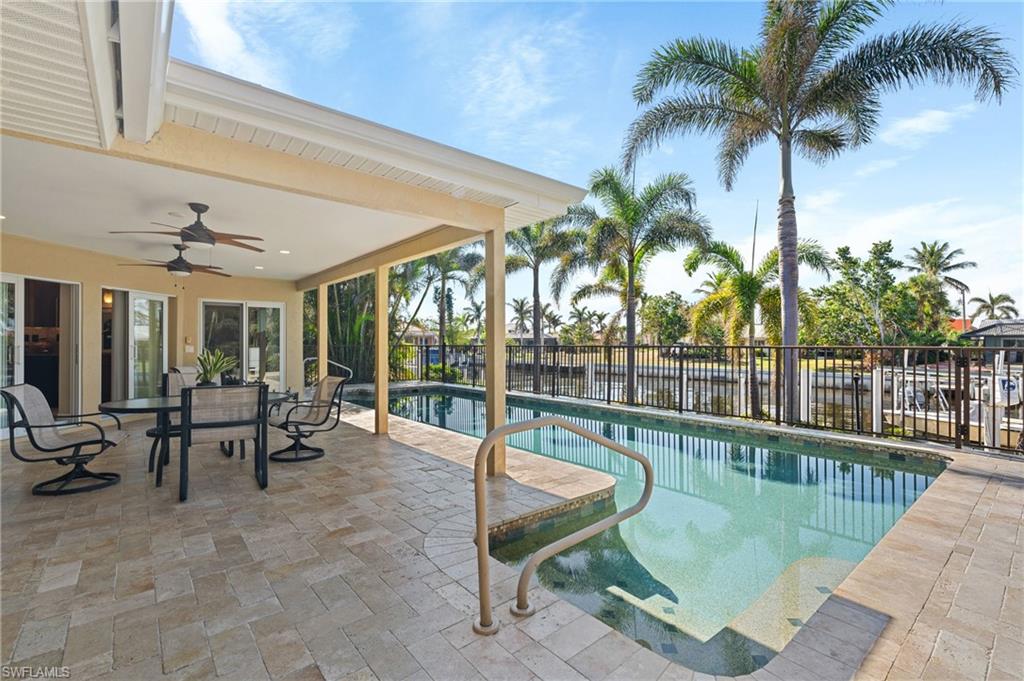2284 Palm Tree Dr Property Photo 35