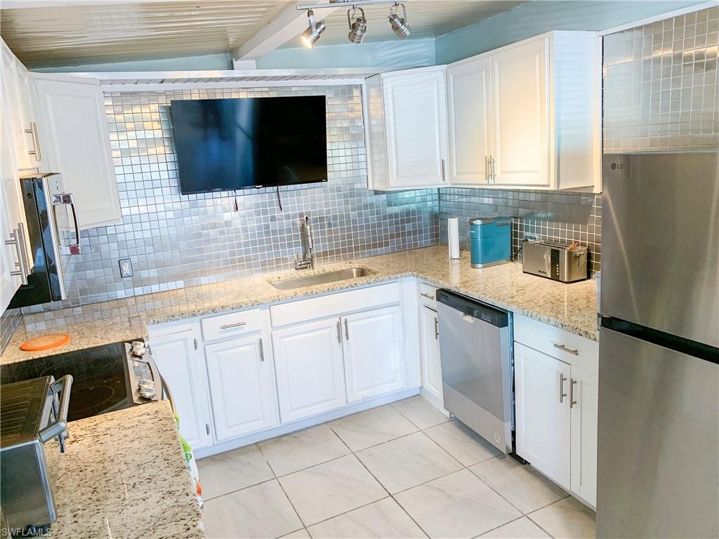 19681 Summerlin Rd # 101 Property Photo 17