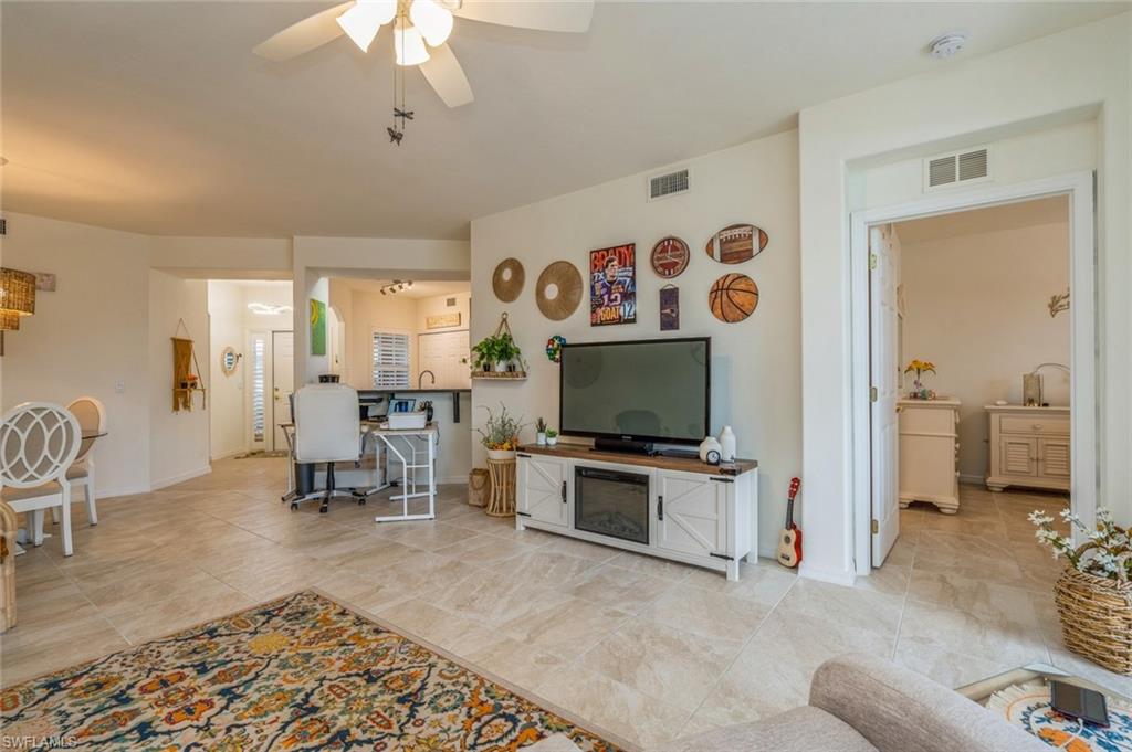 10109 Colonial Country Club Blvd # 2404 Property Photo 9