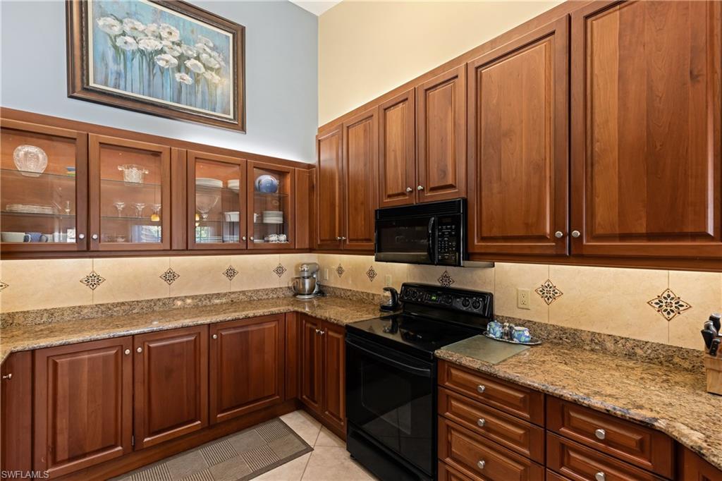 15064 Sterling Oaks Dr Property Photo 17