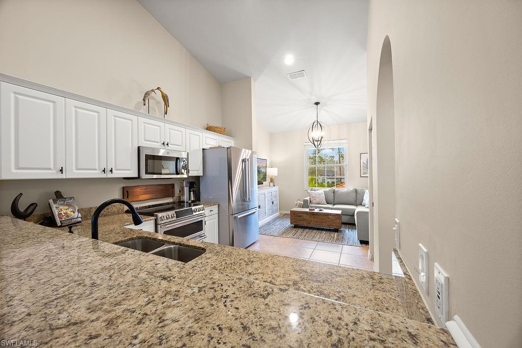 6295 Wilshire Pines Cir # 607 Property Photo 9