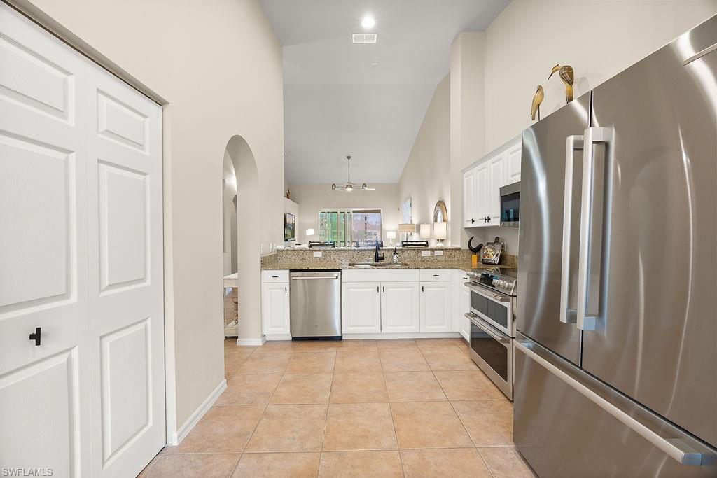 6295 Wilshire Pines Cir # 607 Property Photo 11