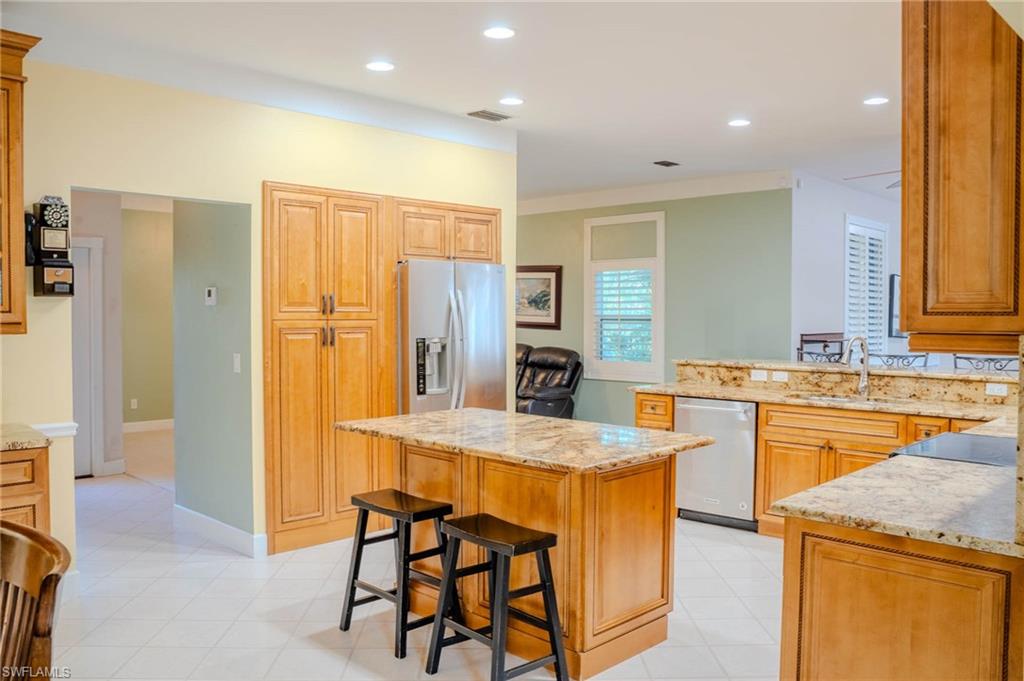 25335 Pinson Dr Property Photo 4