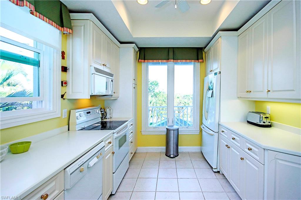 5775 Baltusrol Ct # 302 Property Photo 6