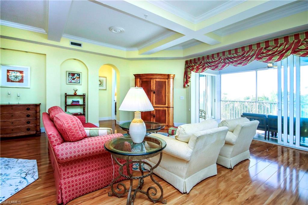 5775 Baltusrol Ct # 302 Property Photo 8