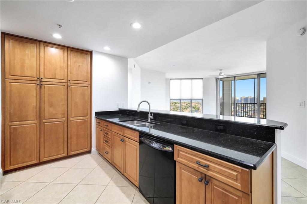 5793 Cape Harbour Dr # 1212 Property Photo 5